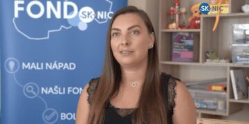 Žena pred bannerom, Výzva Fondu SK-NIC pre malé projekty 2025